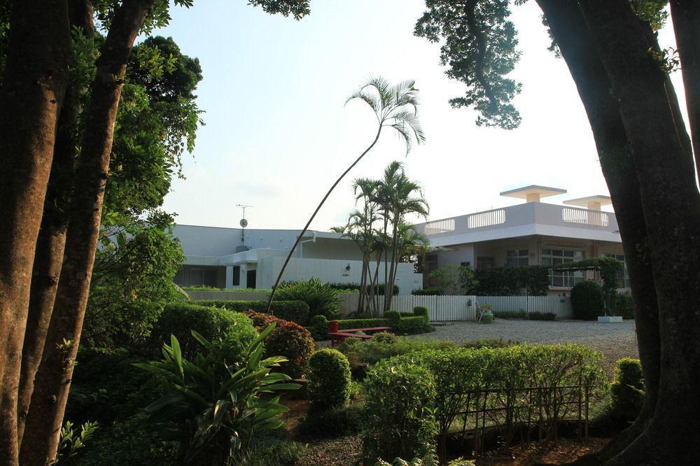 Aloha Hotel Nago Exterior foto